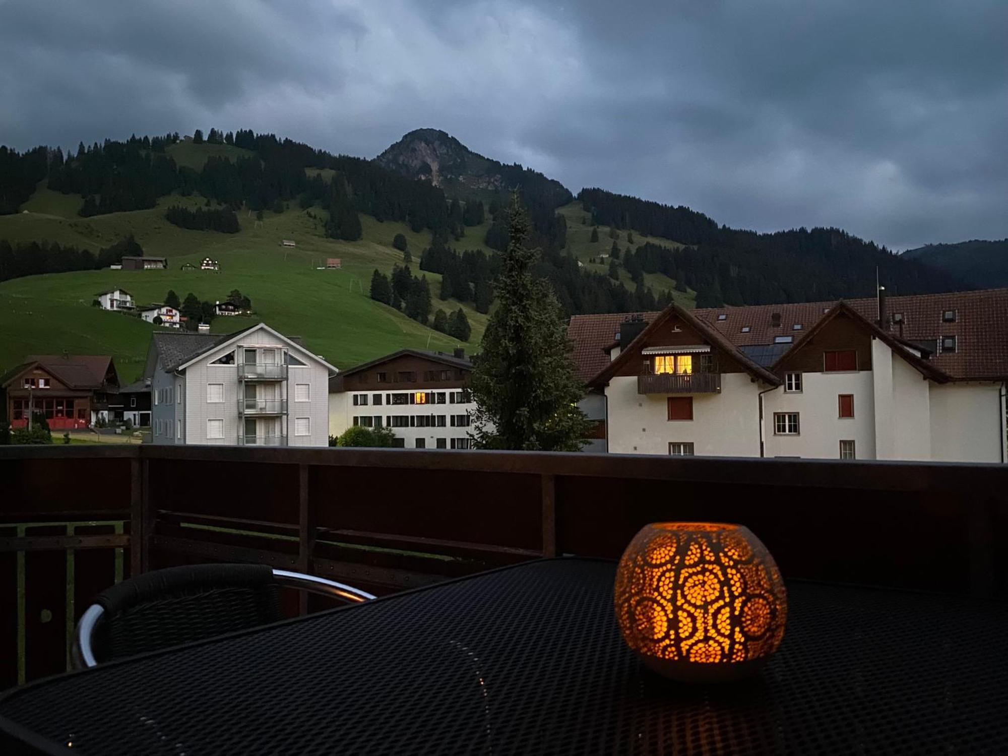 Hueslermatte 1 Appartement Oberiberg Buitenkant foto