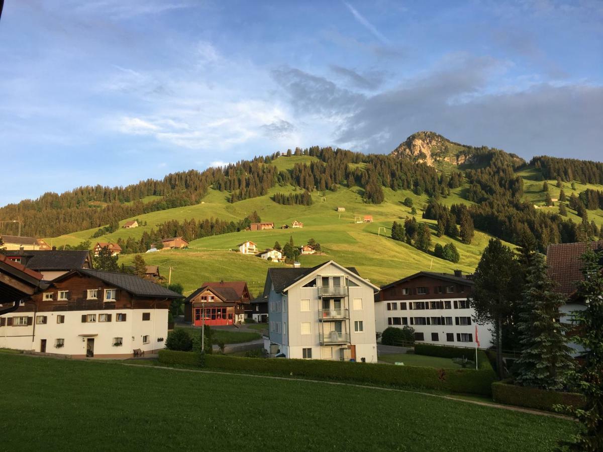Hueslermatte 1 Appartement Oberiberg Buitenkant foto